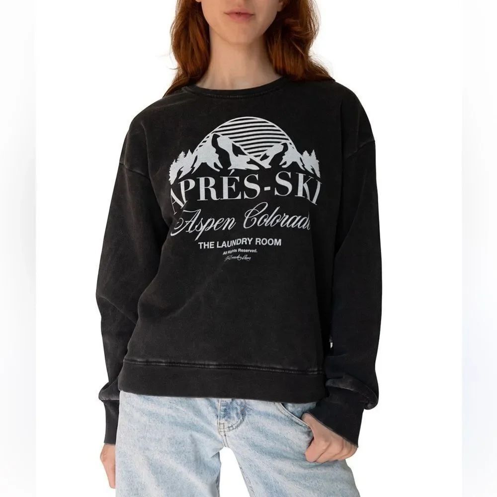 THE LAUNDRY ROOM APRES SKI CREWNECK SWEATER NWT